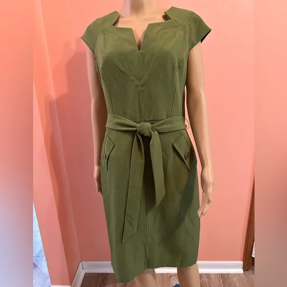 Women’s Green Dress, Size 6 (check measurements) - Picture 1 of 13